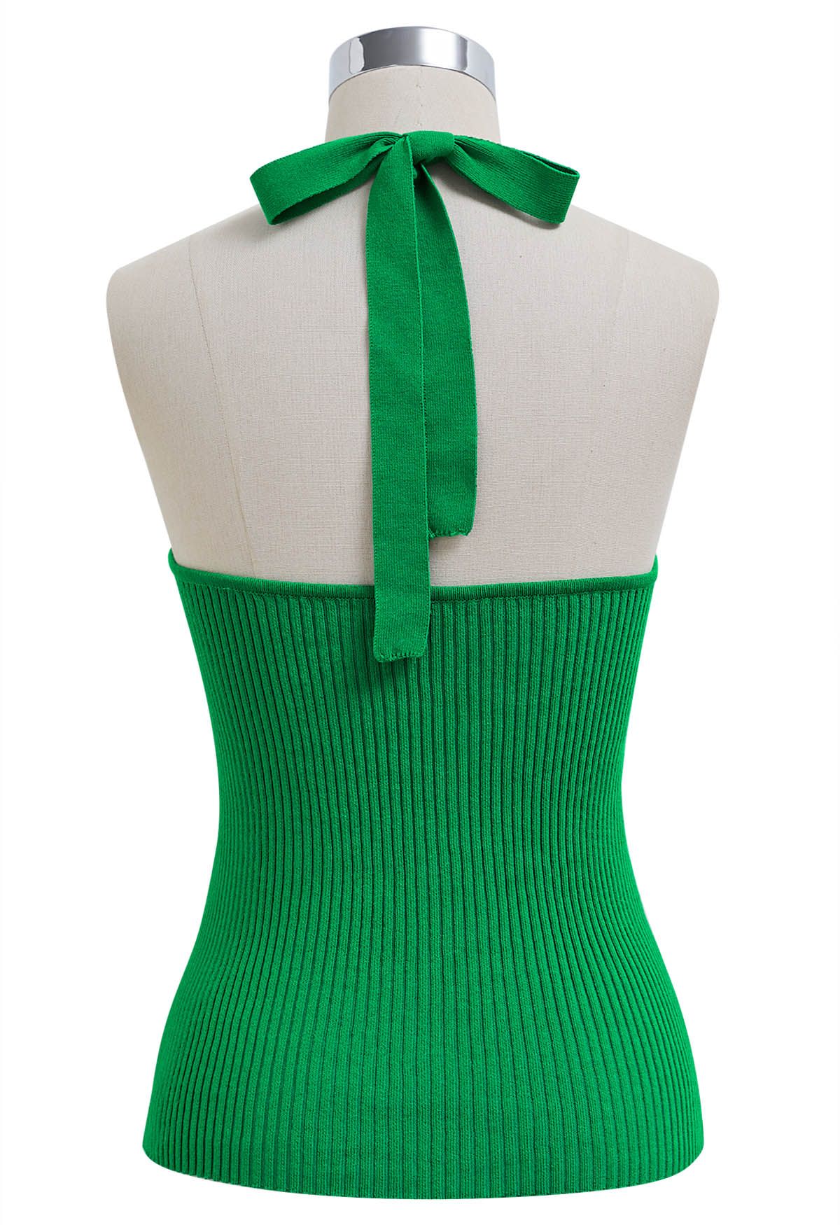 Top de punto con cuello halter y decoración de cuentas de madera en verde