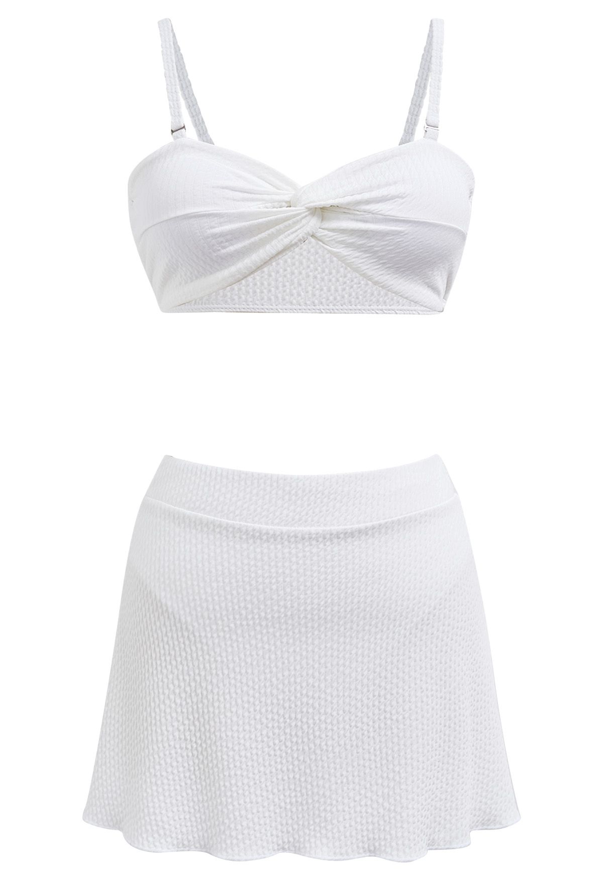 Conjunto de bikini torcido con textura ondulada de tres piezas en blanco