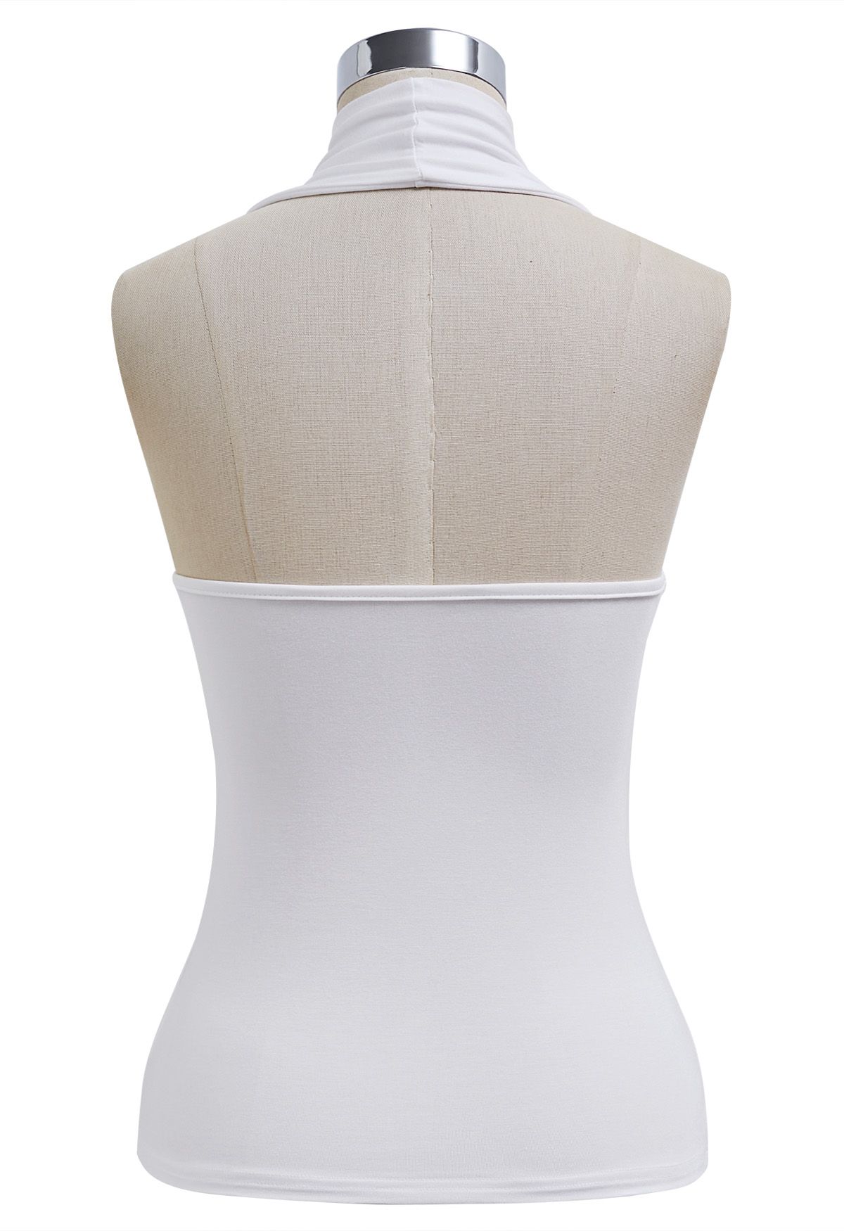 Top sin mangas con cuello en V y halter Optimal en blanco