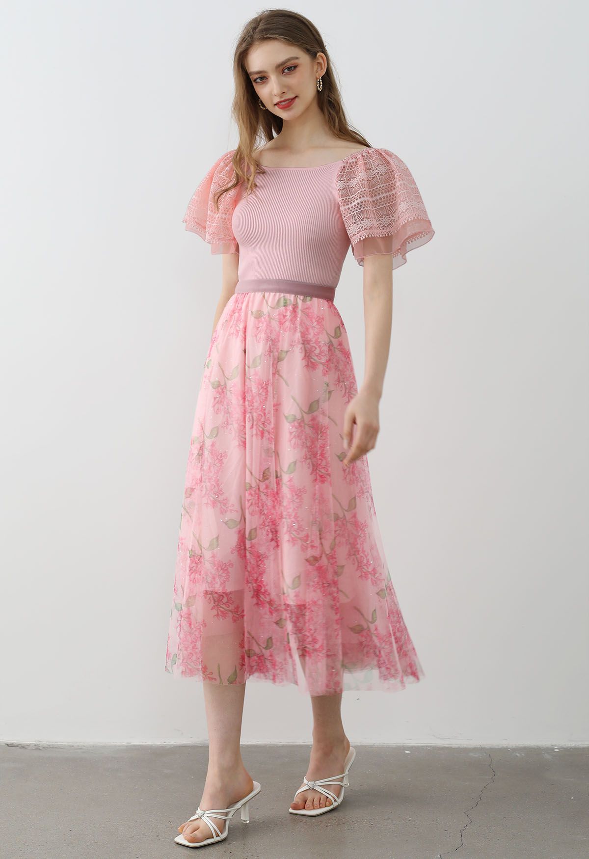 Falda midi de tul de malla floral brillante en rosa