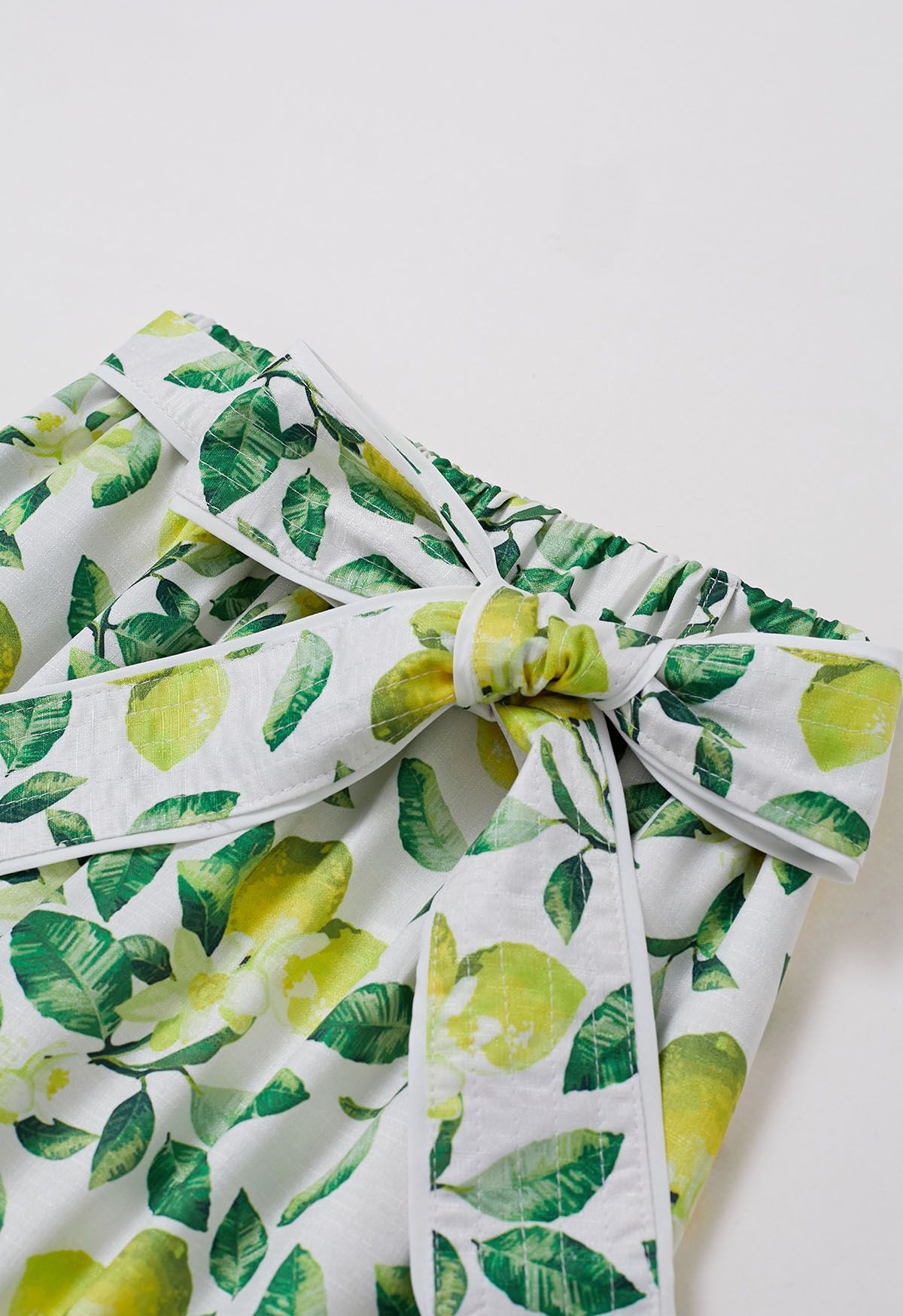 Pantalones anchos con estampado de limones frescos