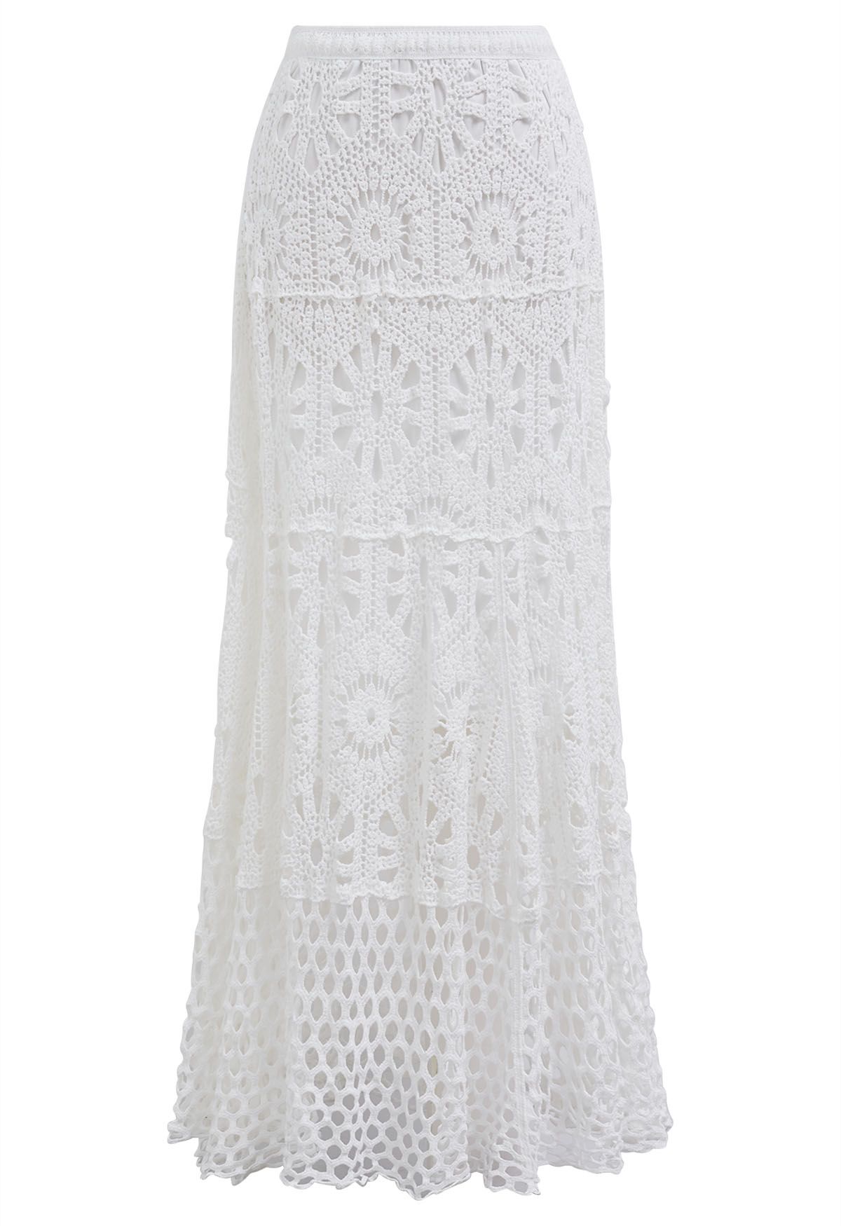 Falda larga de crochet con calado bohemio en blanco