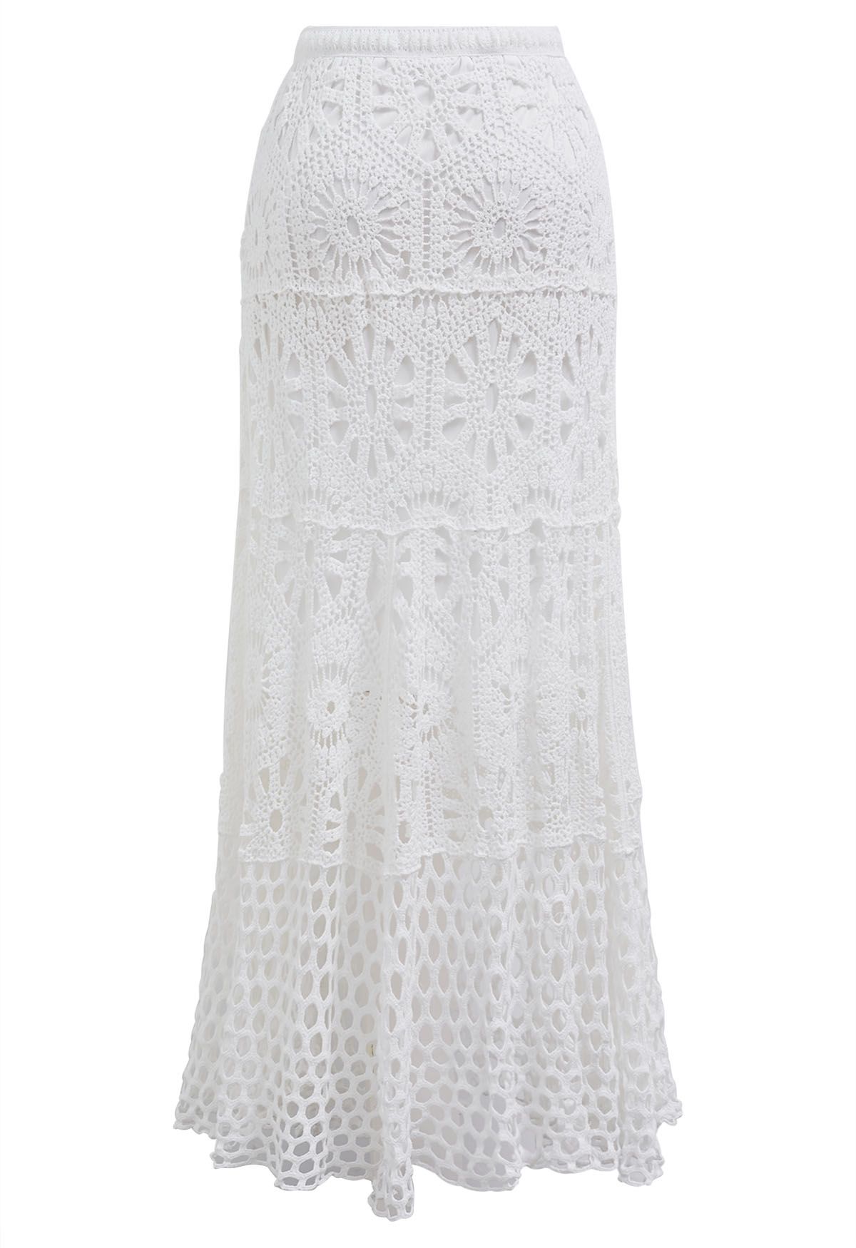 Falda larga de crochet con calado bohemio en blanco