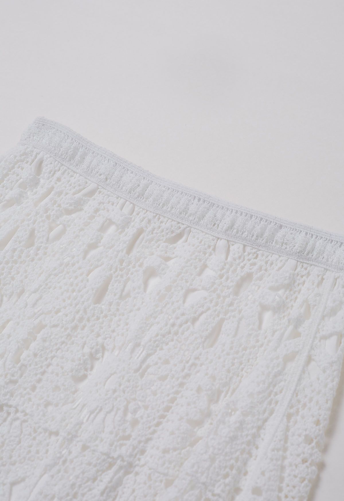 Falda larga de crochet con calado bohemio en blanco