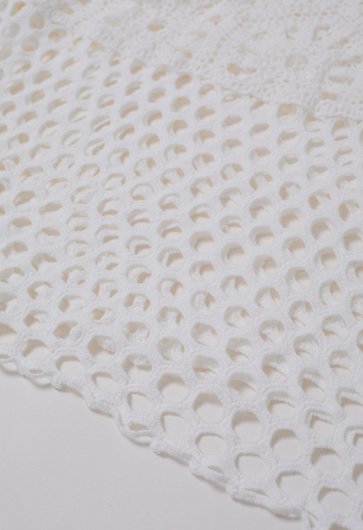 Falda larga de crochet con calado bohemio en blanco