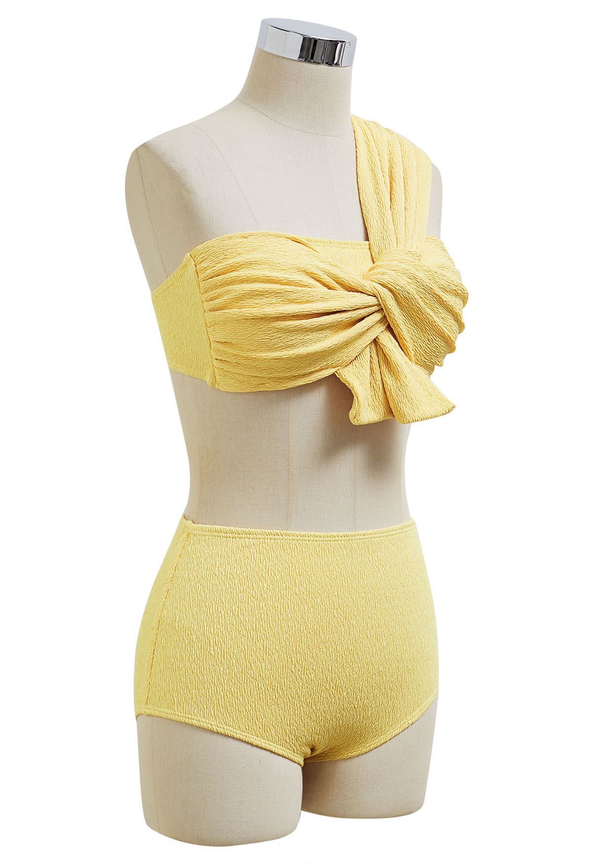 Conjunto de bikini con textura anudada de un solo hombro en amarillo