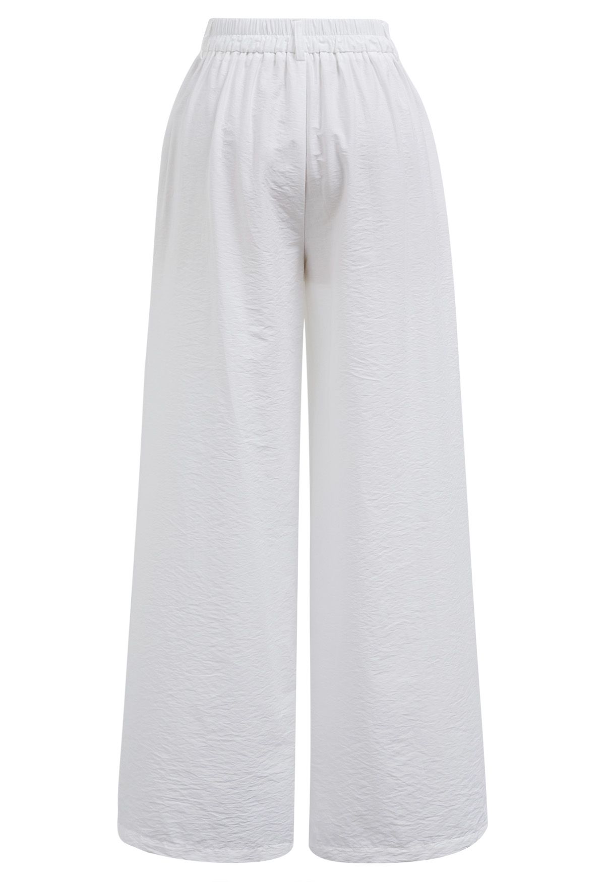 Pantalones anchos con detalle de pinzas en blanco