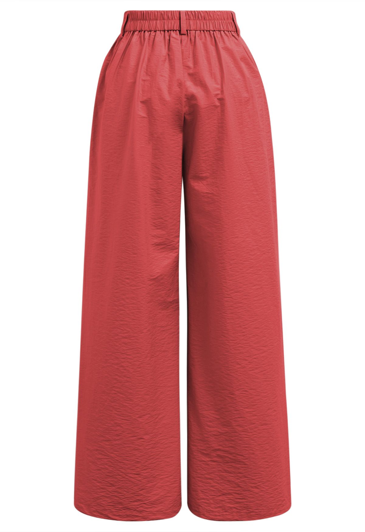 Pantalones anchos con detalle de pinzas en rojo