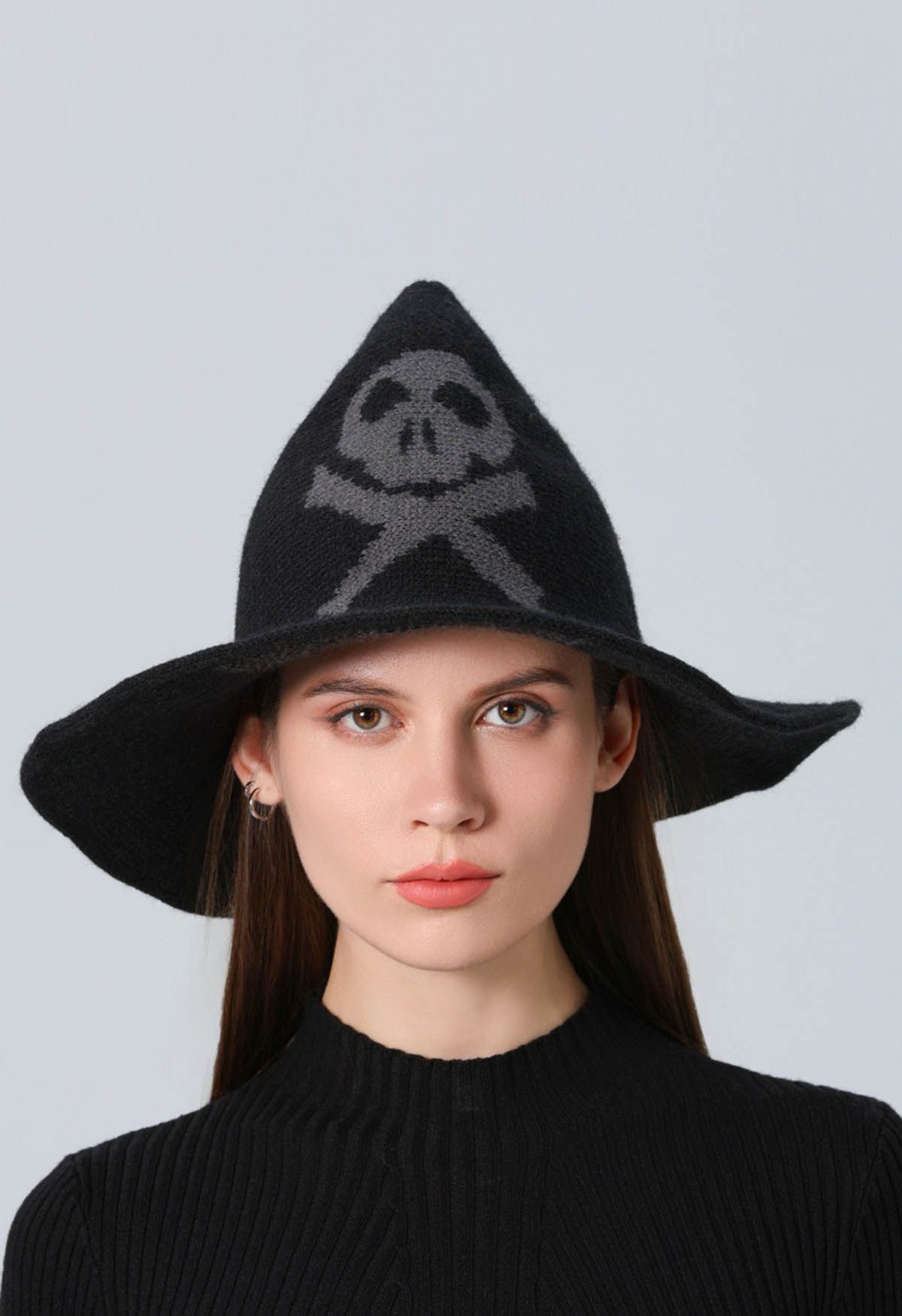 Sombrero de bruja de mezcla de lana con estampado de calavera en color negro