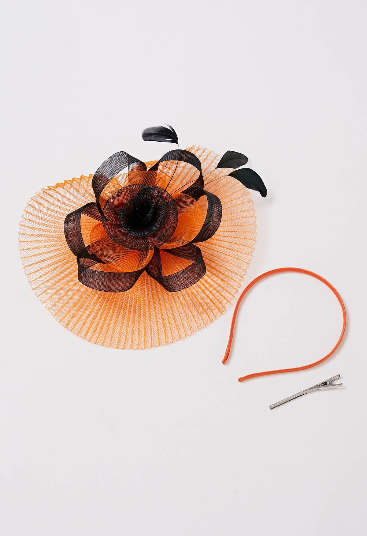 Diadema de flores de malla plisada con pinza para el cabello en color naranja