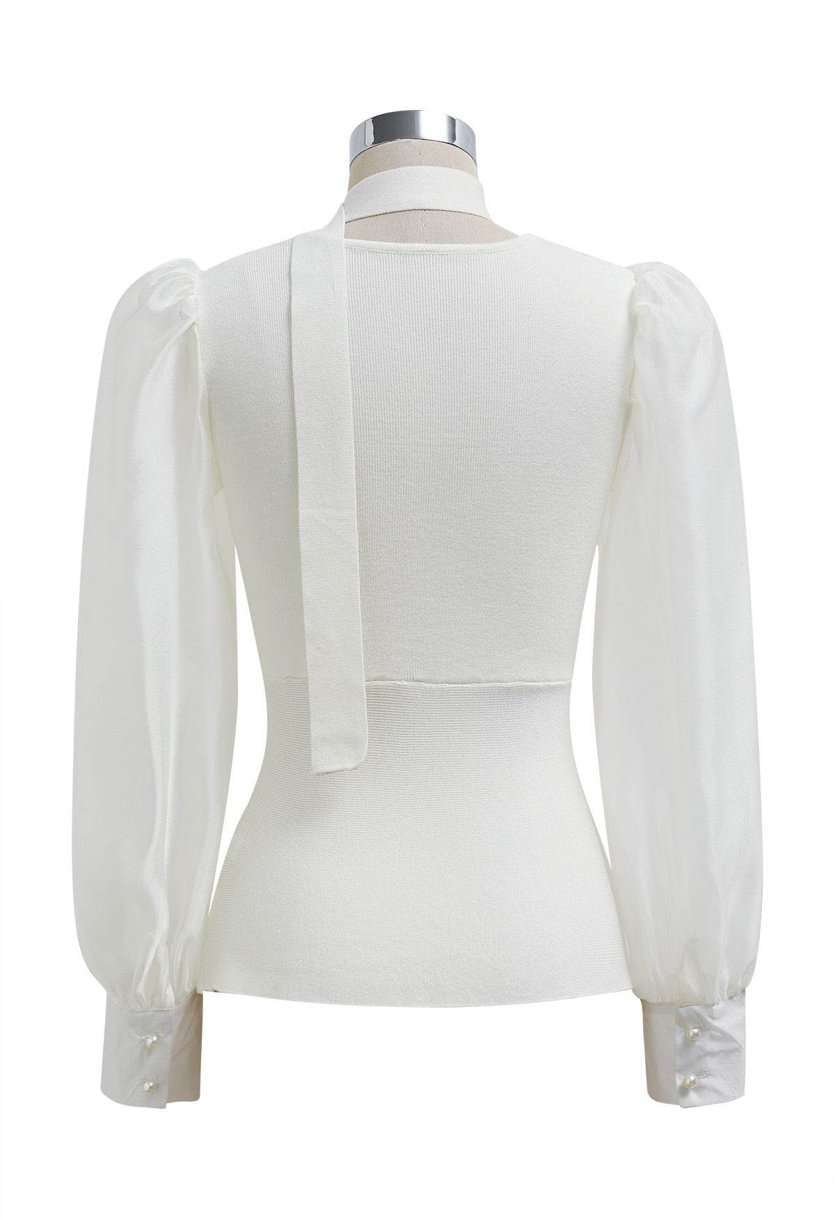 Blusa de punto con mangas transparentes y bufanda en color blanco