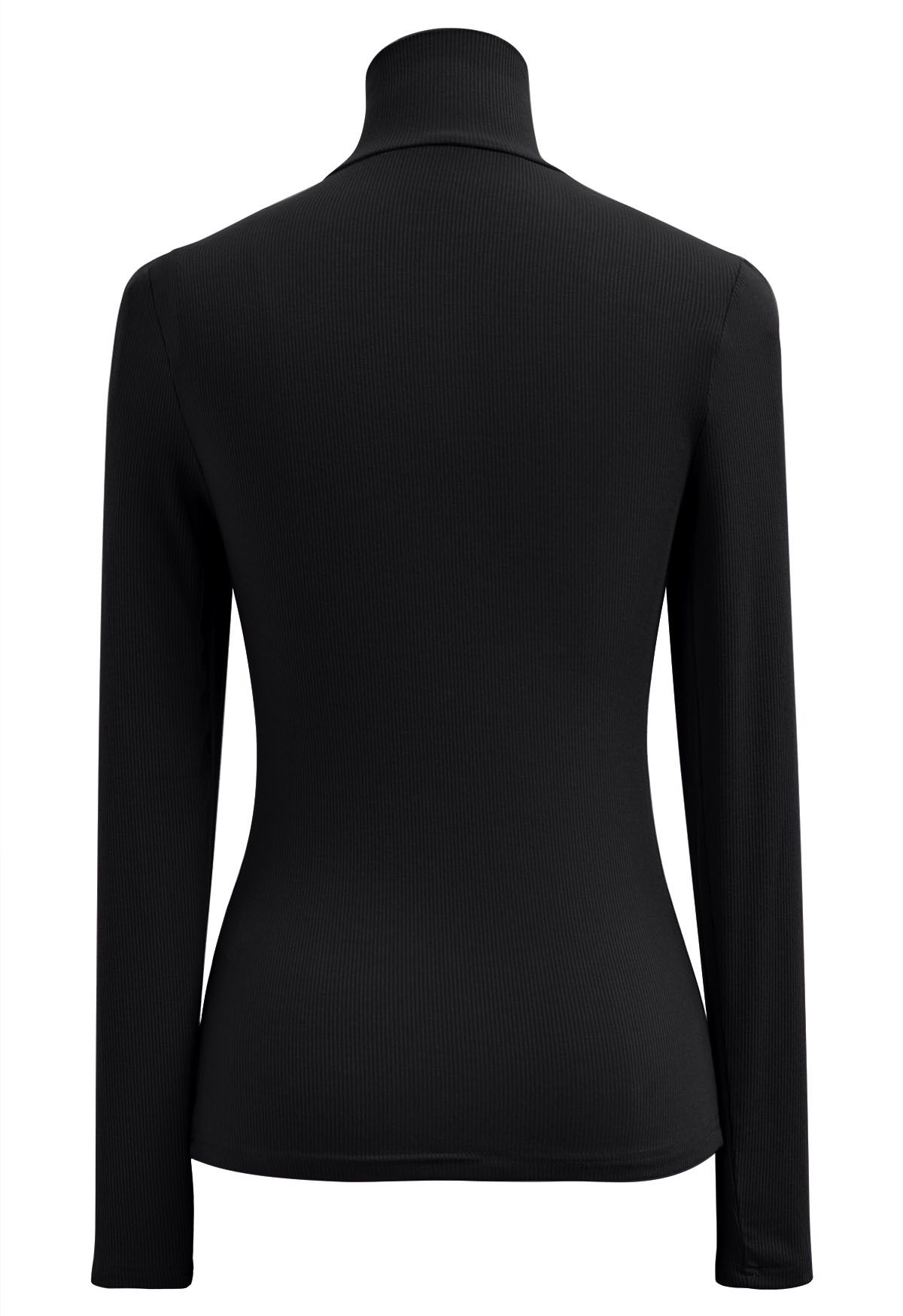 Blusa de manga larga con cuello alto y efecto cruzado en color negro