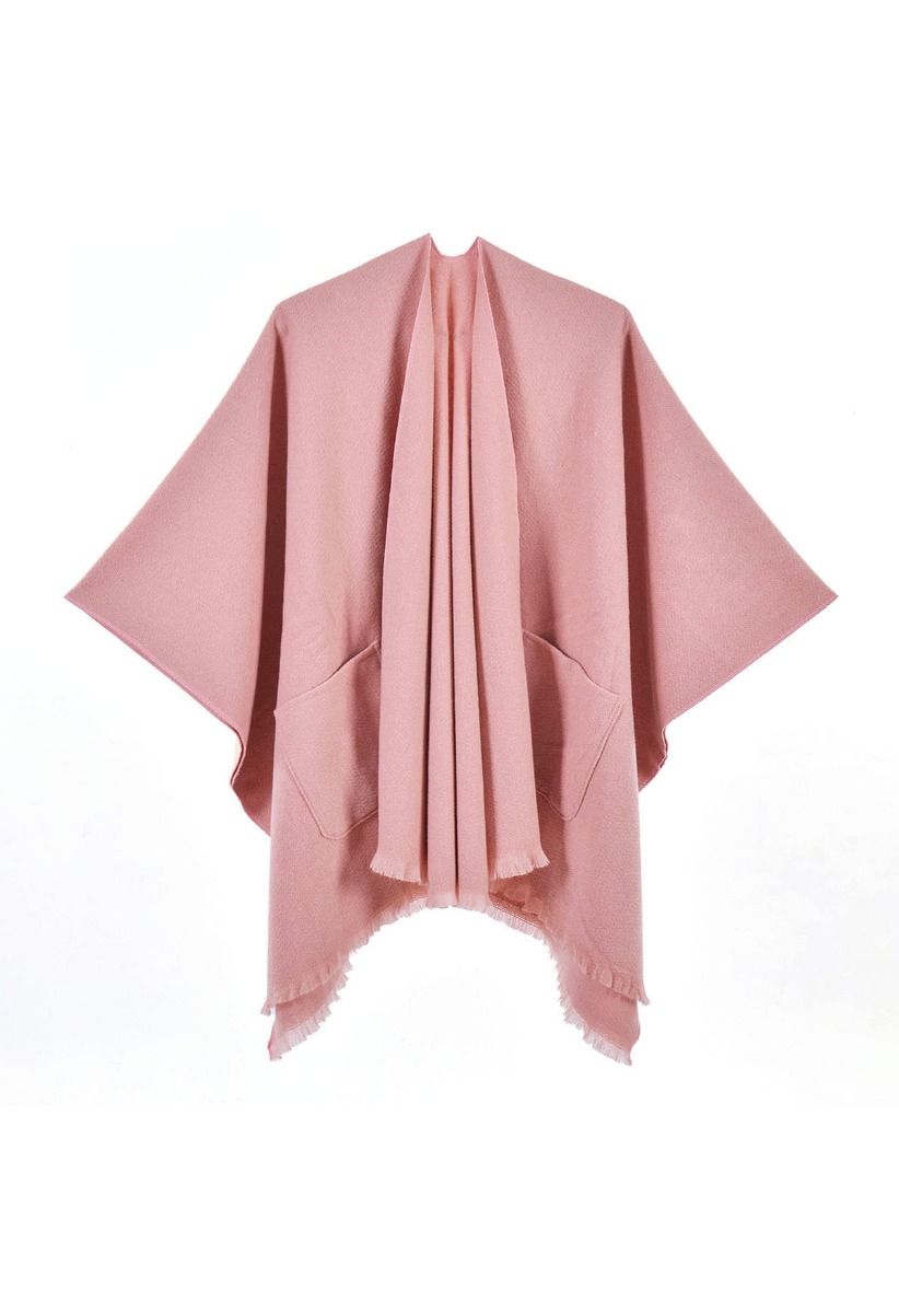 Poncho con dobladillo con flecos y bolsillos suaves Whisper en color rosa