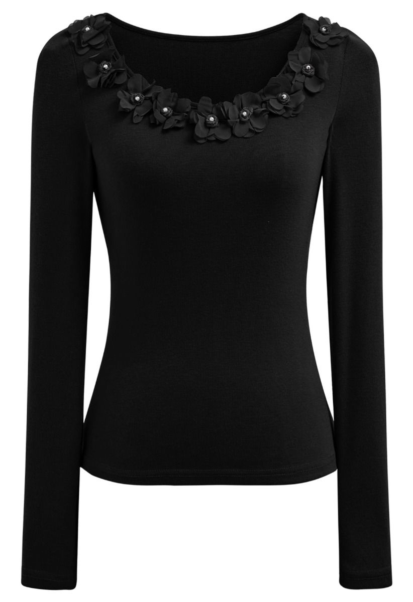 Blusa ajustada de manga larga con escote de flores 3D en color negro