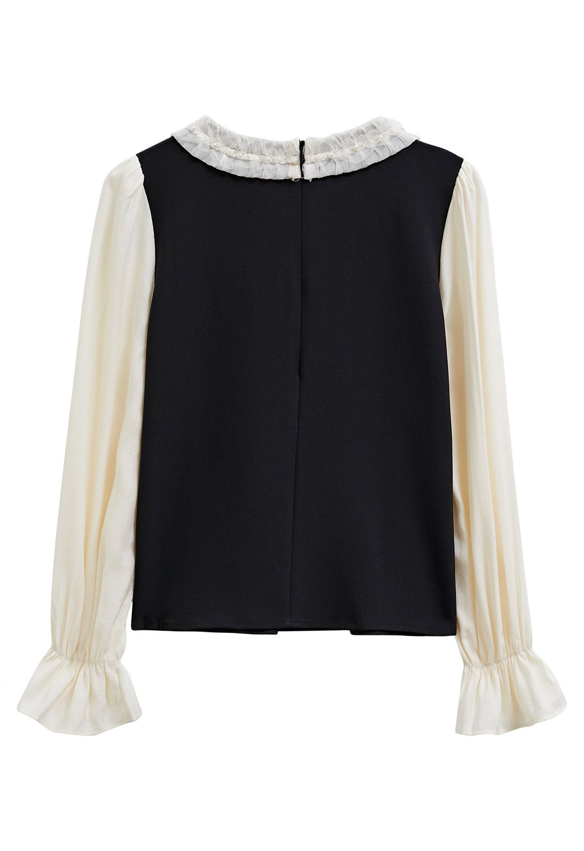 Blusa con cuello con volantes y puños acampanados con ribete de perlas en contraste en negro