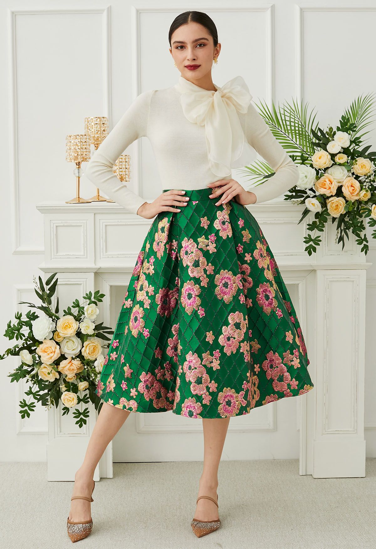 Falda midi de jacquard con cuadrícula y estampado floral en verde