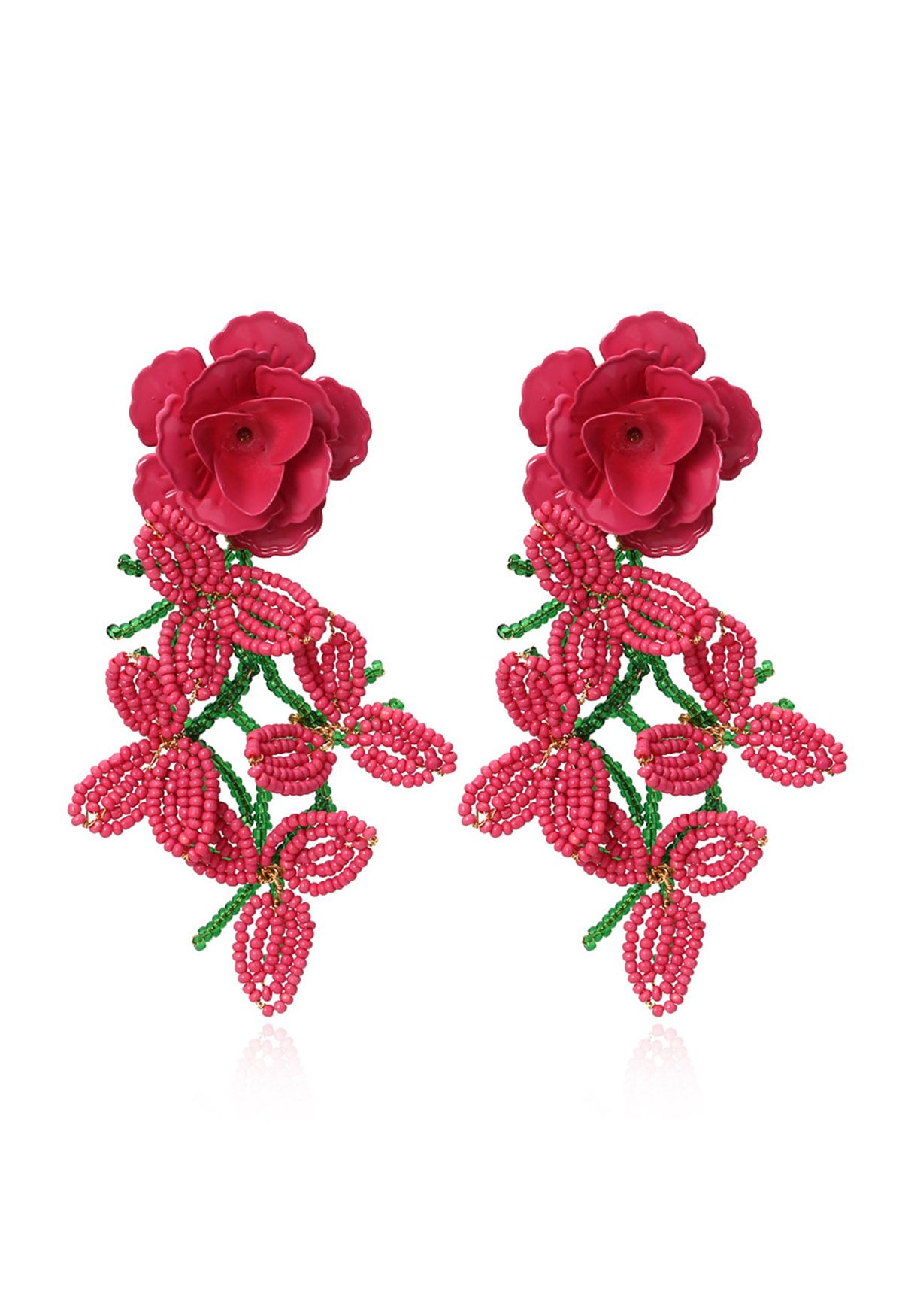 Aretes de flores con cuentas rosadas