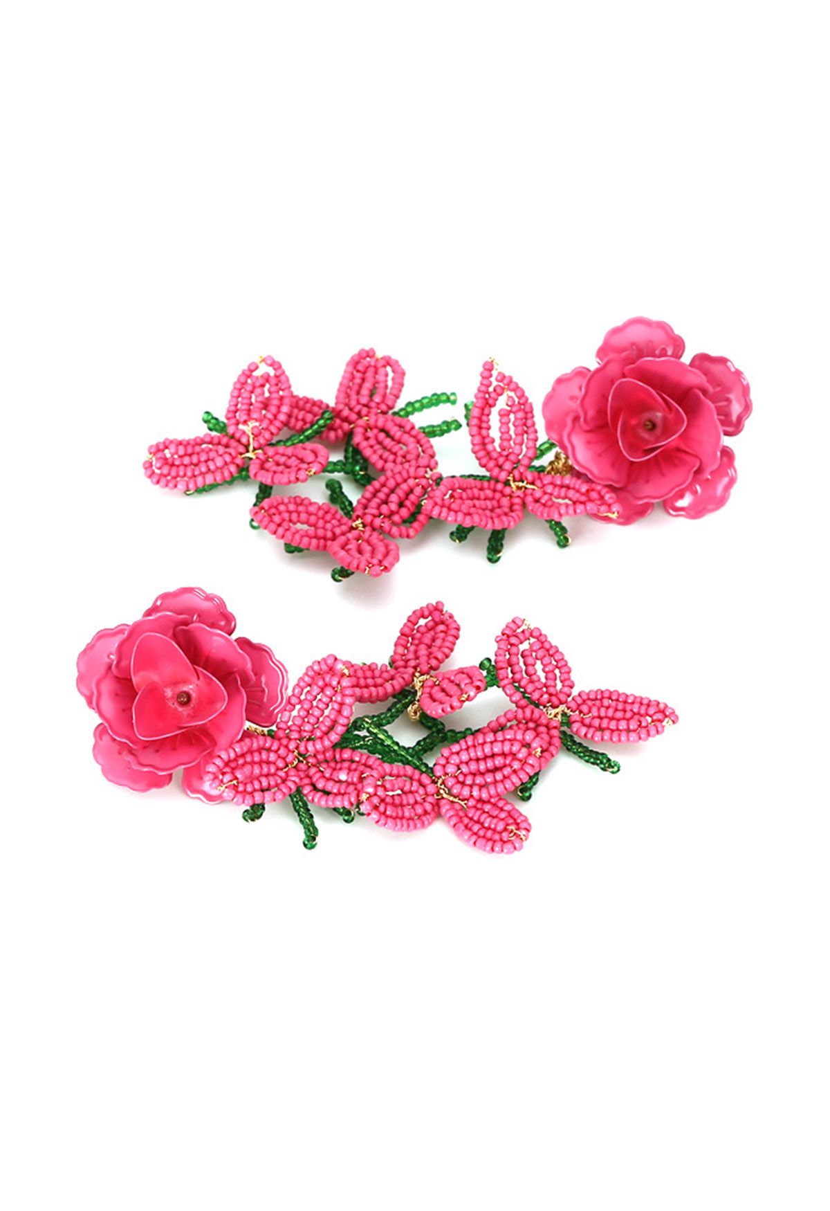 Aretes de flores con cuentas rosadas