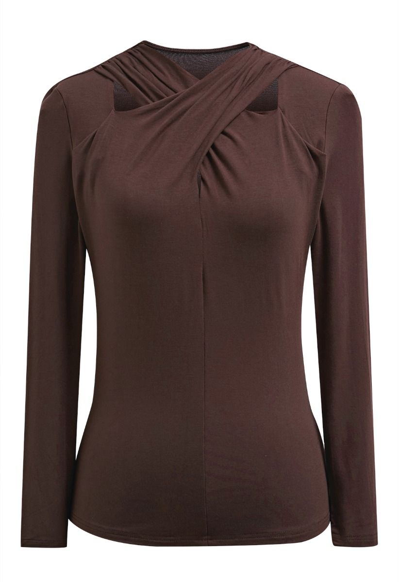 Blusa de manga larga con escote entrecruzado y abertura Allure en color chocolate