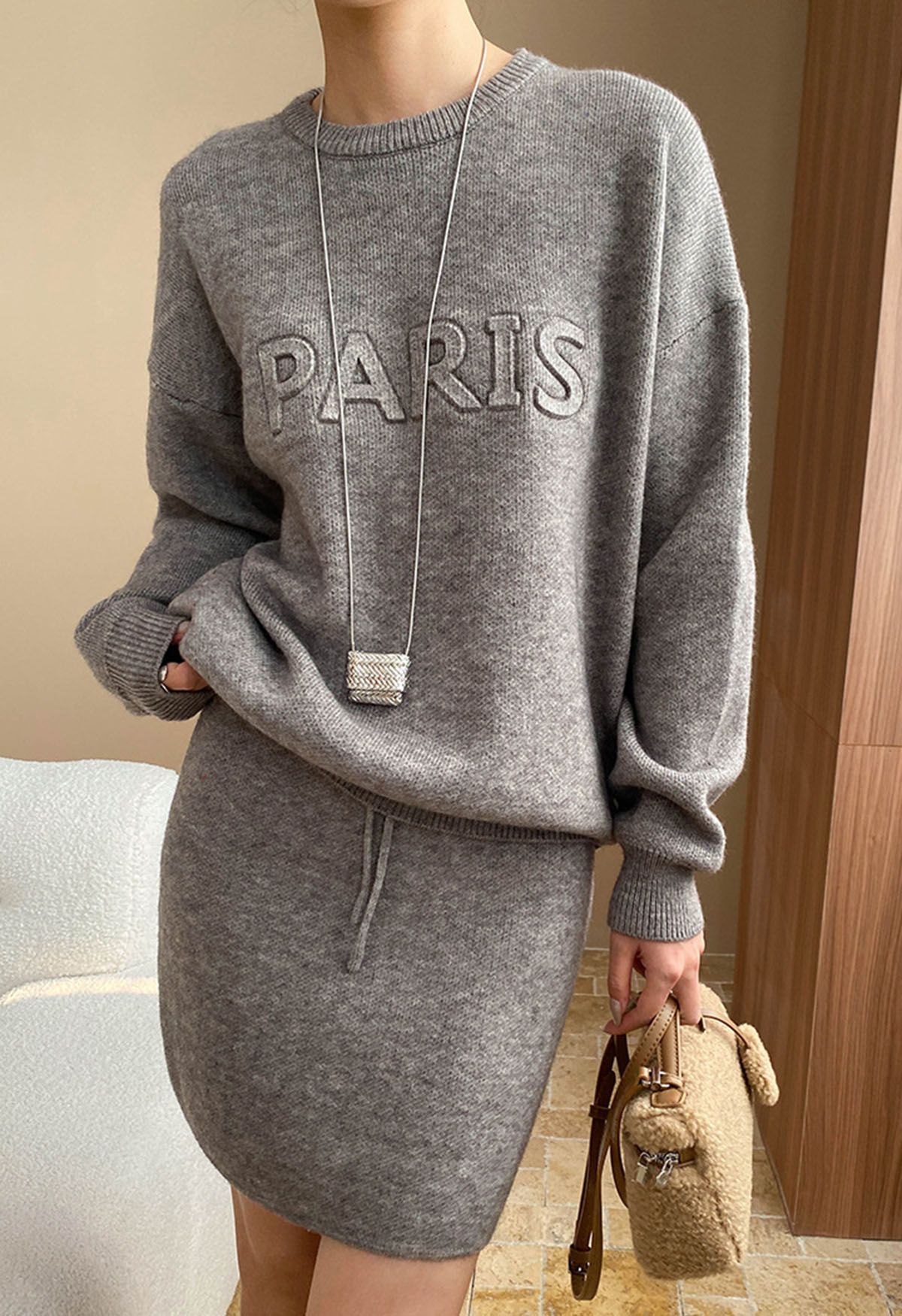 Conjunto de jersey y falda de punto con letras de París en gris