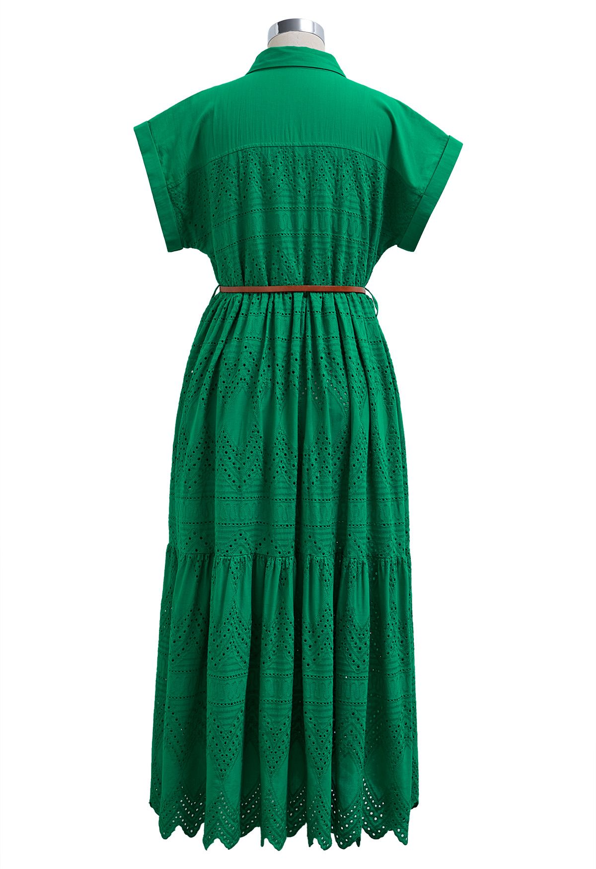 Vestido midi con cuello, botones y bordado con ojales en verde