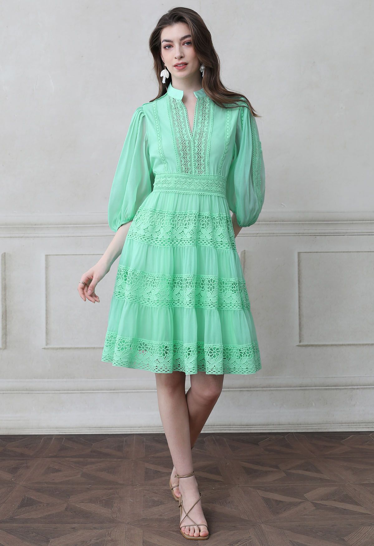 Savvy Elegance Notch Neck Floral Lace Panelled Midi Dress in Mint