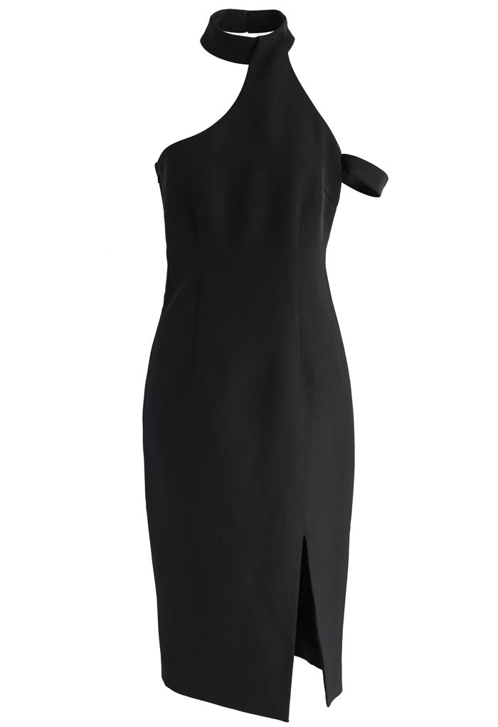 Vestido negro super elegante con escote halter