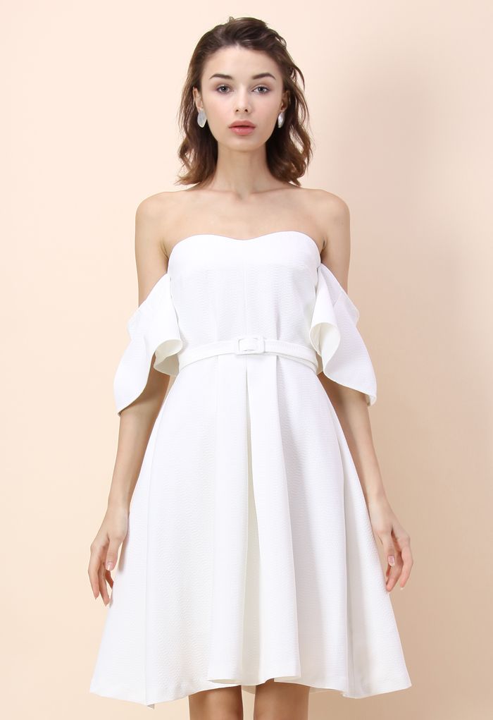 Glamoroso y Elegante Vestido Blanco con Hombros Descubiertos