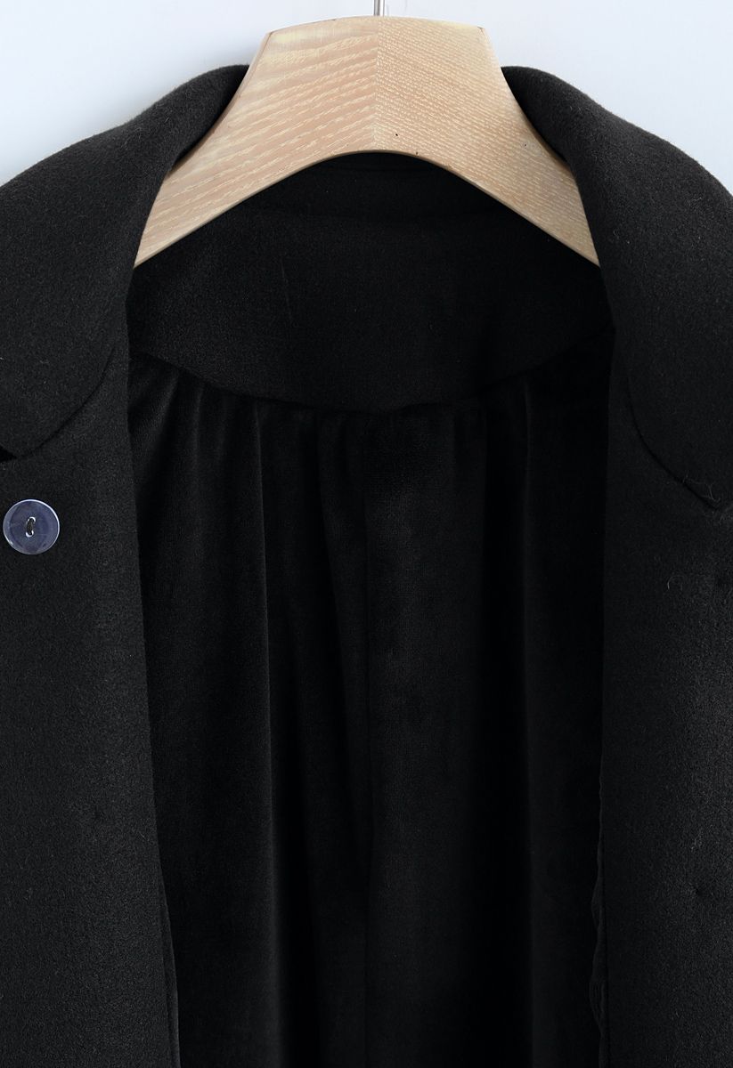 Manténgalo elegante abrigo de doble botonadura en negro
