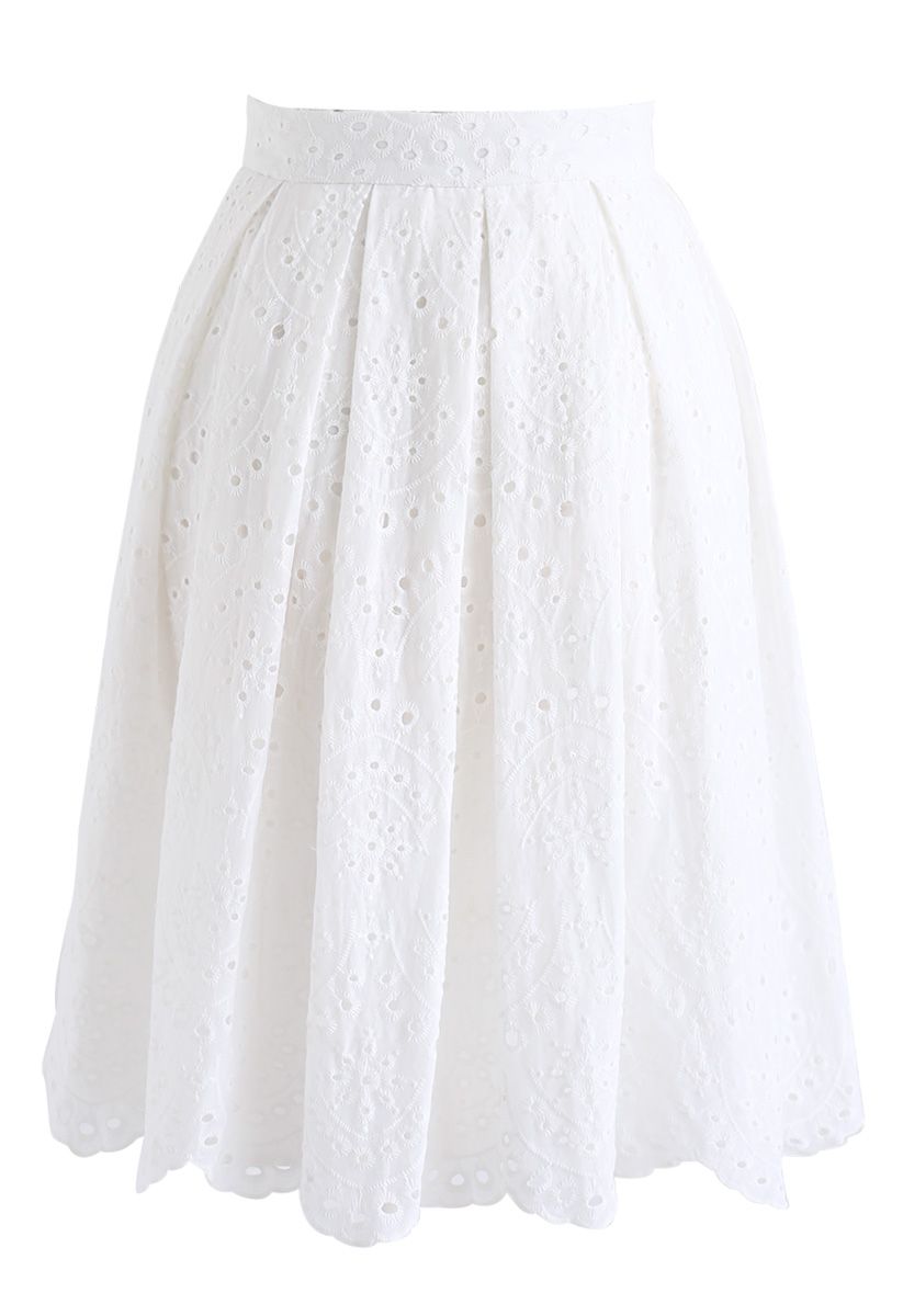 Falda plisada de belleza Eyelet en blanco