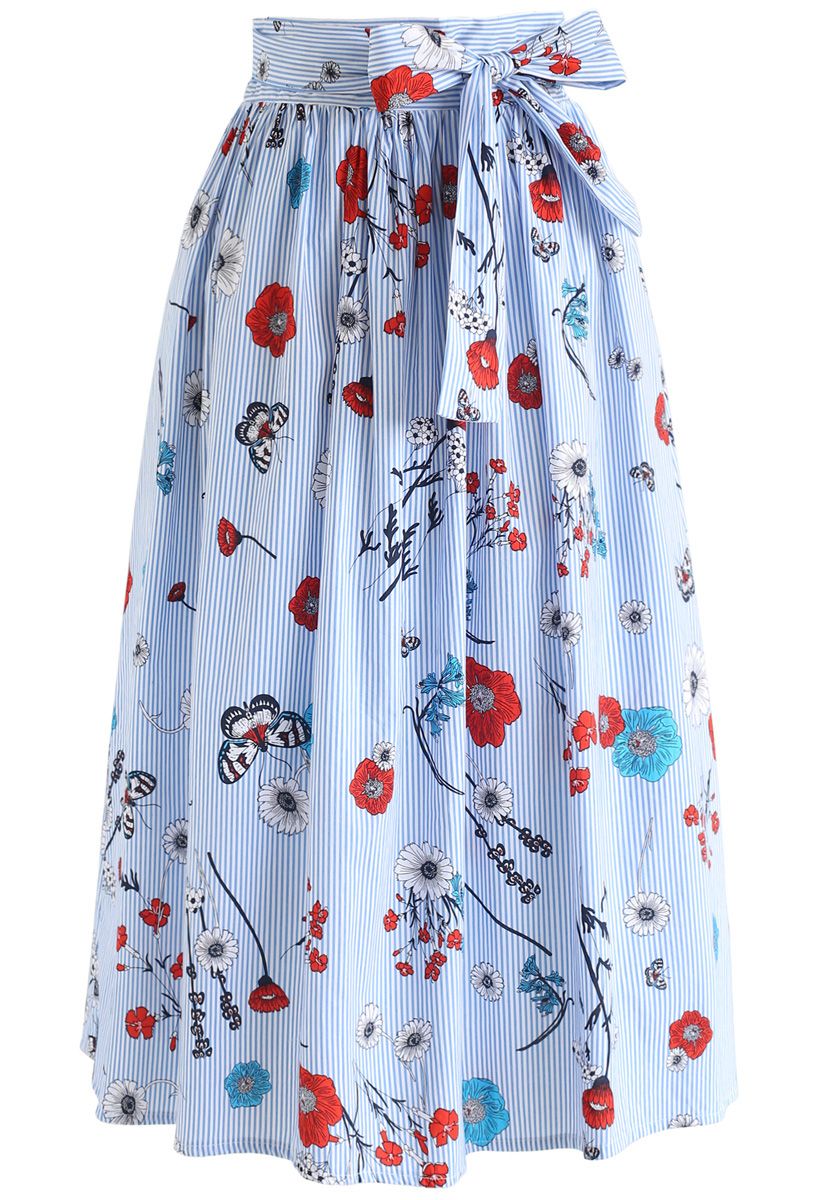 Falda midi de escena floral con rayas en azul