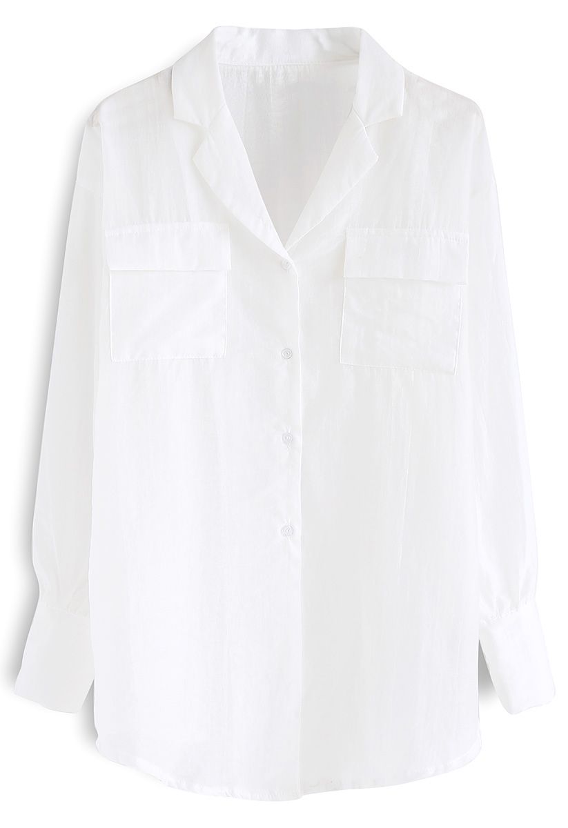 Enamorarse de una camisa básica en blanco