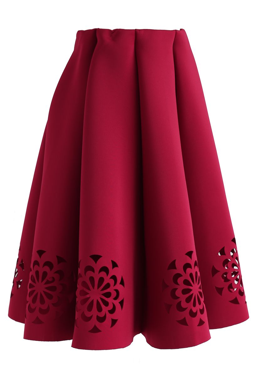 Falda midi airosa con abertura florida en rojo