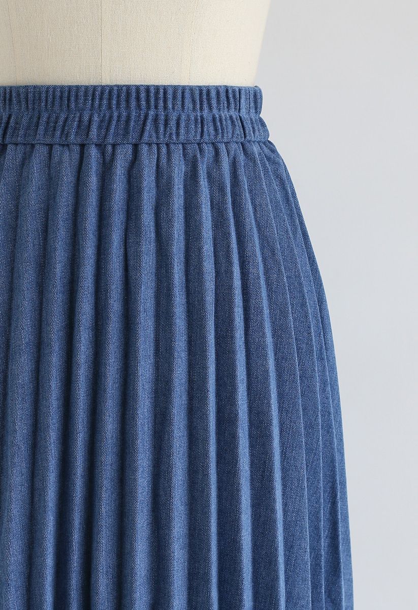 Falda midi de mezclilla plisada de los años 90