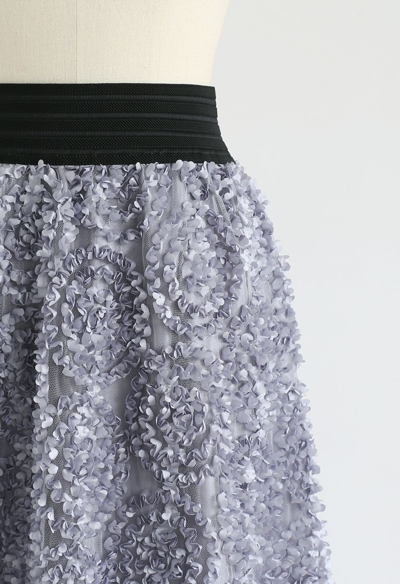 Floreciente falda midi de malla de flores en 3D en lavanda