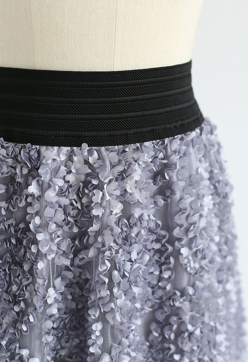 Floreciente falda midi de malla de flores en 3D en lavanda