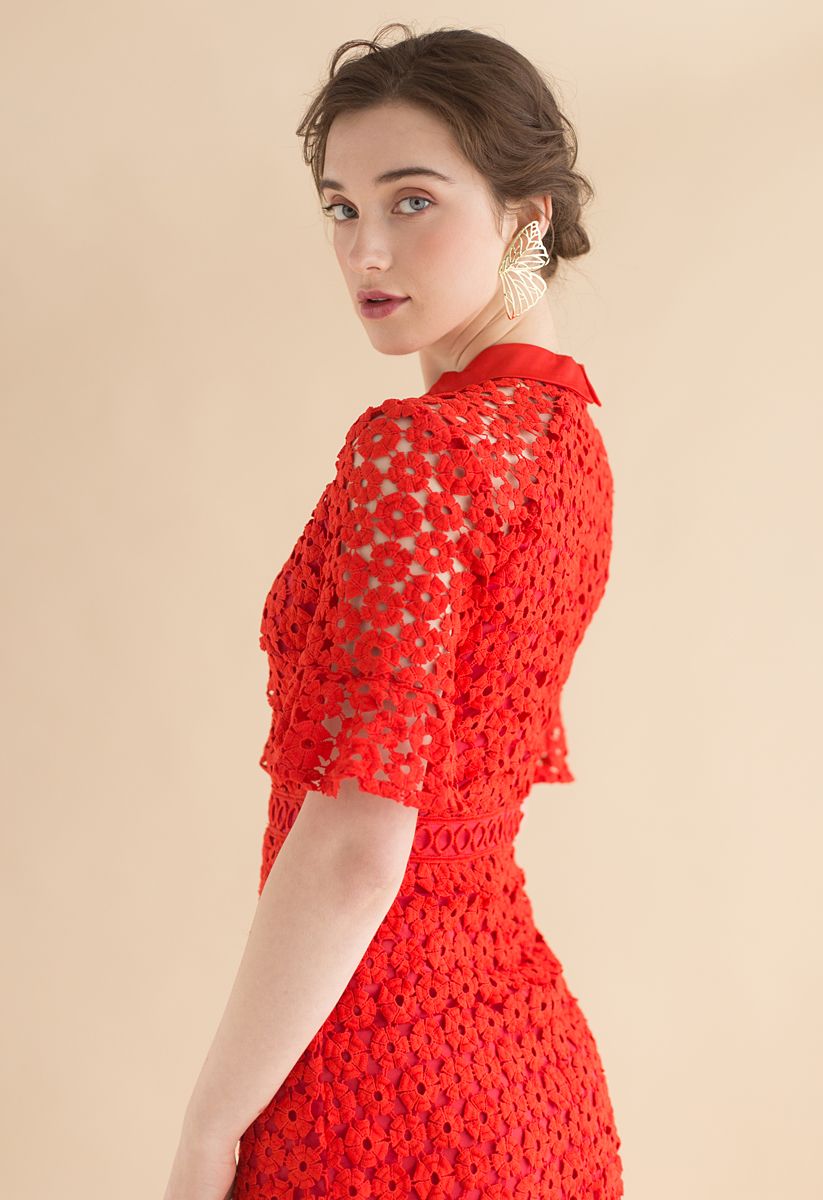Faith in Elegance Vestido recto de croché en rojo