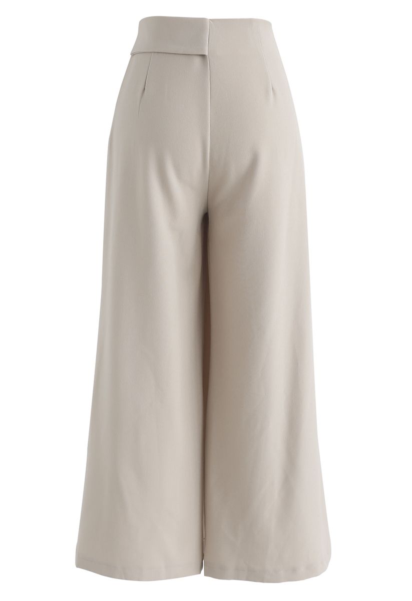 Pantalones de pernera ancha con solapa en color crema de Breaking Basics