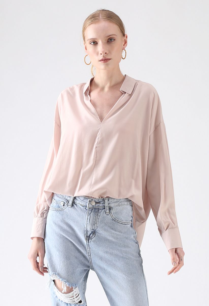 Camisa con cuello en V Hi-Lo Soft Focus en rosa
