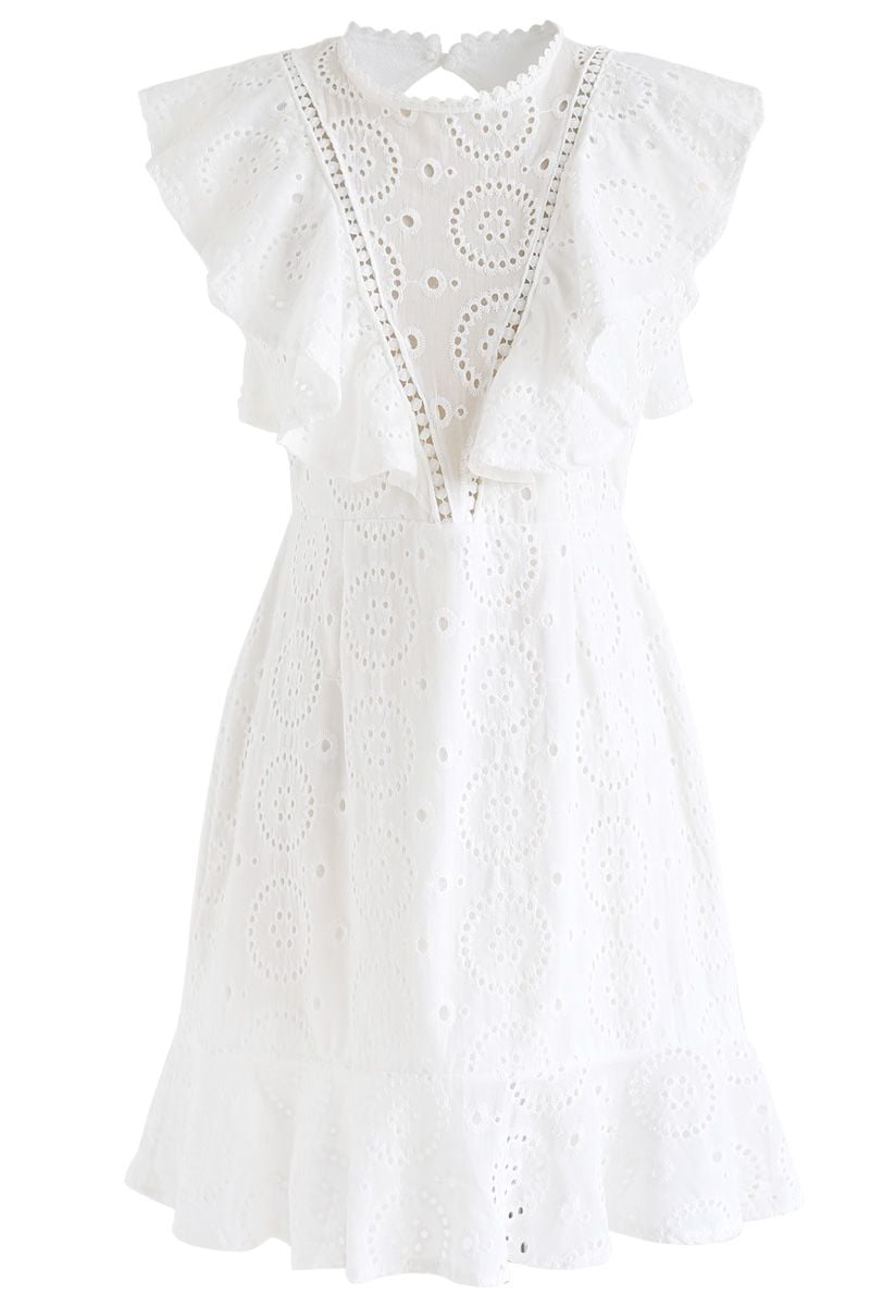 Vestido con volantes bordados de High Spirits en blanco