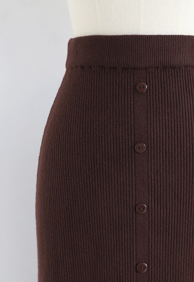 Falda midi de punto acanalada con botones en el frente en color caramelo