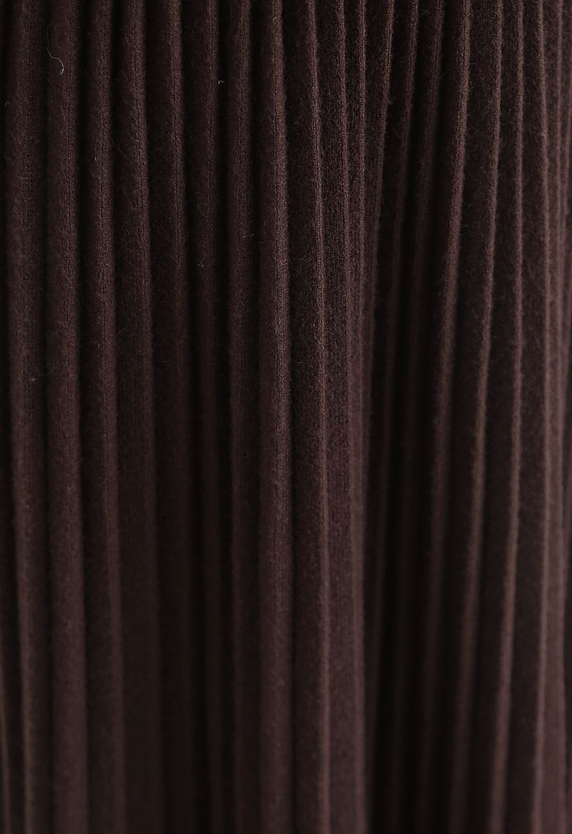 Falda midi de punto plisado en marrón de Graceful Bearing