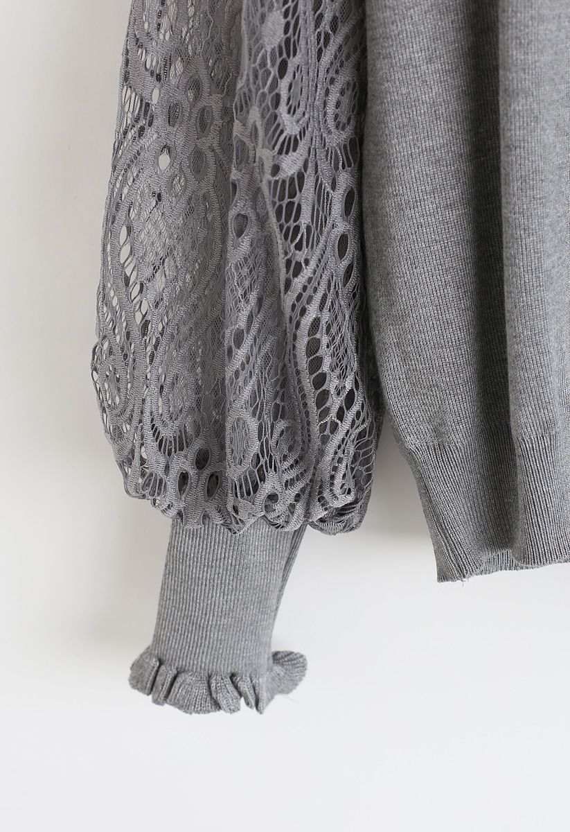 Suéter de punto con mangas de encaje Delicacy en gris