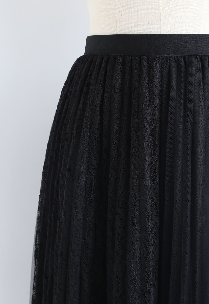 Falda de malla de tul con empalme de encaje en negro