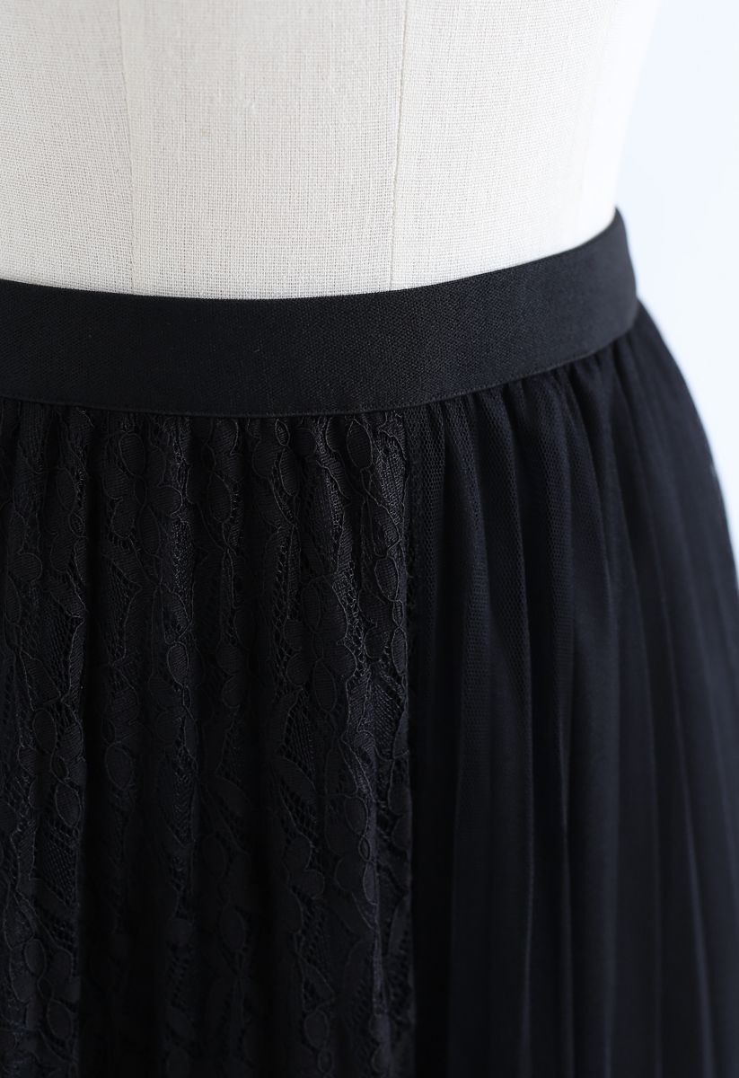 Falda de malla de tul con empalme de encaje en negro