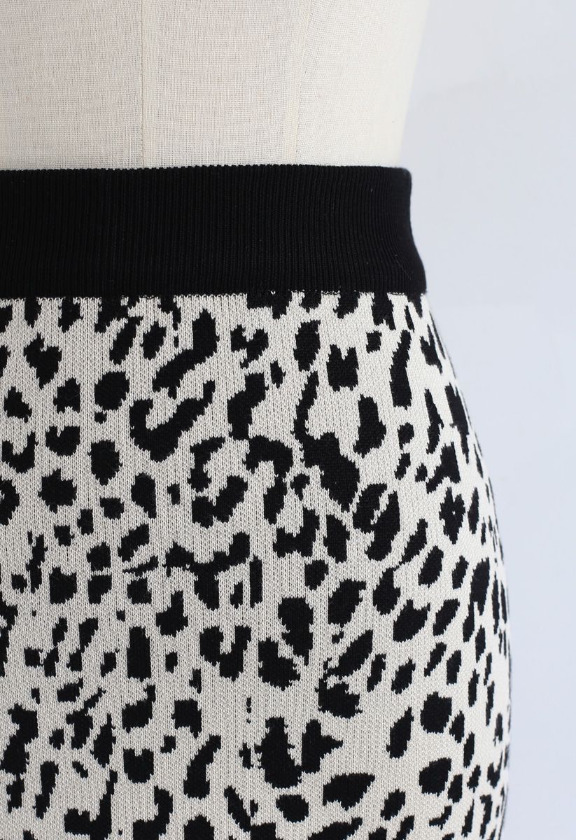 Minifalda de punto con estampado de leopardo en negro