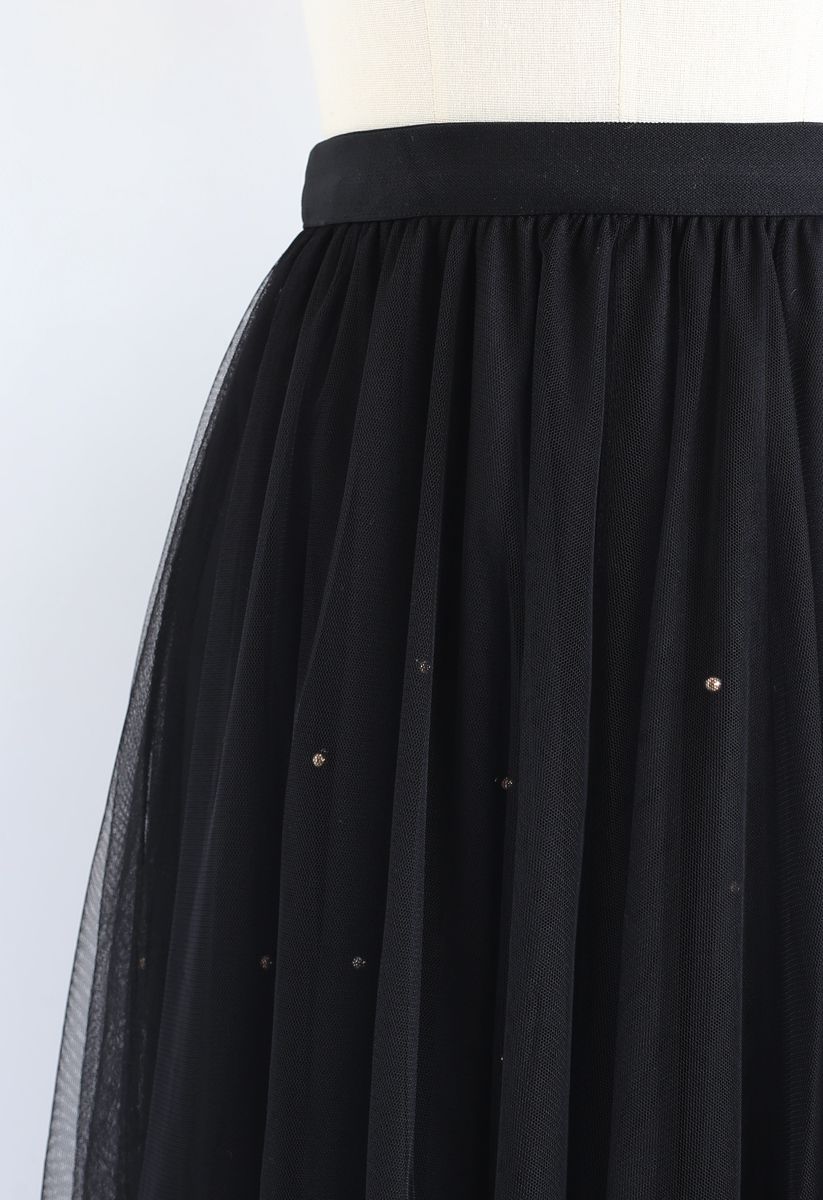 Falda de malla de tul con adorno de cuentas en negro