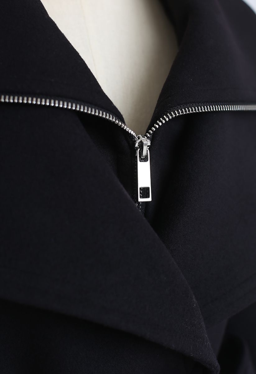 Abrigo de mezcla de lana con cinturón y cremallera en negro