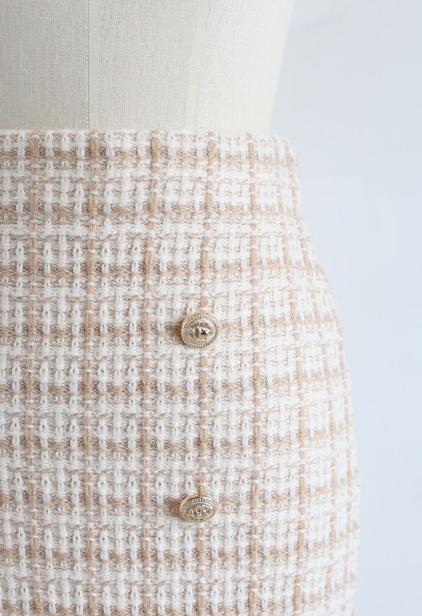 Falda midi de lápiz con rejilla decorada con botones en tostado claro