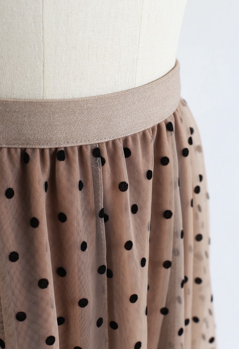 Falda de tul de malla de doble capa con lunares completos en caramelo